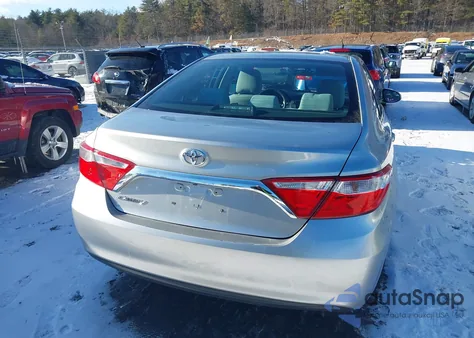 2016 Toyota Camry Le z USA, uszkodzony, nr VIN 4T4BF1FK6GR556825